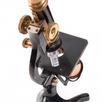 Mikroskop optyczny, sygn. vorm. G. DOBERT, BRESLAU 9.